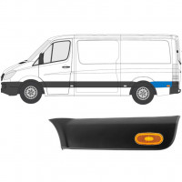 Moldura lateral guardabarros trasero con lámpara para Mercedes Sprinter 2006- / Izquierda / Conjunto 10685