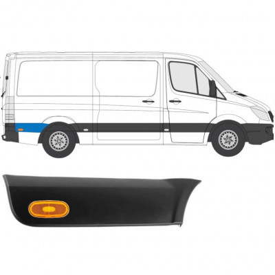 Moldura lateral guardabarros trasero con lámpara para Mercedes Sprinter 2006- / Derecho / Conjunto 10686