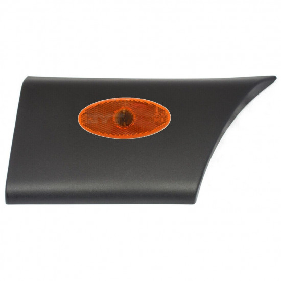 Moldura lateral guardabarros trasero con lámpara para Renault Master 2010- / Derecho /  10551