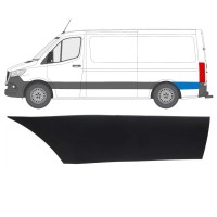 Moldura lateral guardabarros trasero detrás de la rueda para Mercedes Sprinter 2018- / Izquierda 16643