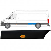 Moldura lateral guardabarros trasero con lámpara para Mercedes Sprinter 2018- / Izquierda / Conjunto 12965