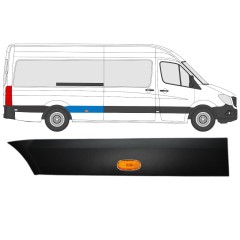 Moldura lateral guardabarros trasero con lámpara para Mercedes Sprinter 2006-2018 / Derecho / Conjunto 9056